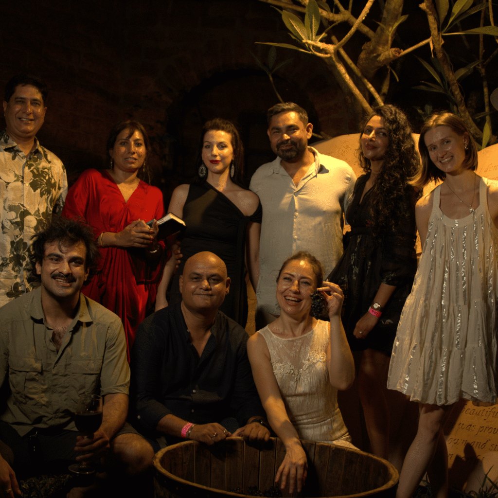 The Uniwine team and our wonderful guests, capturing the joy of a successful Wine & Opera evening. Here's to many more unforgettable moments!