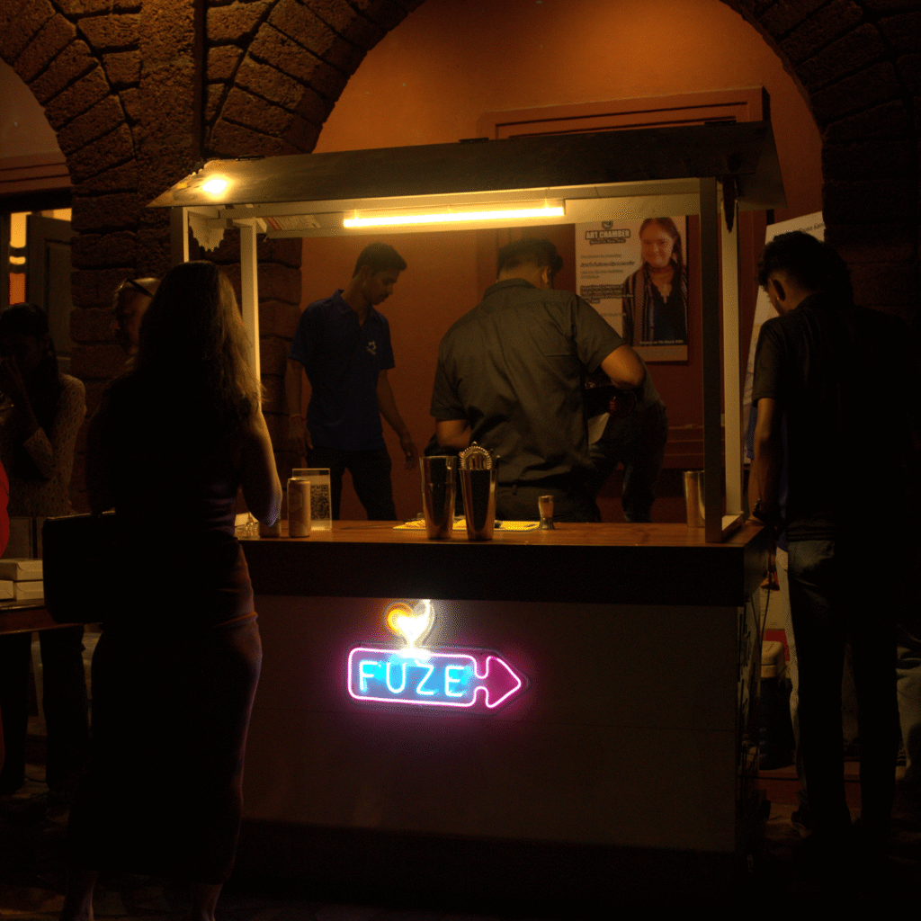 The Fuze Cart rolled in with chilled sips and sparkling moments—bringing premium wine straight to every guest with style.